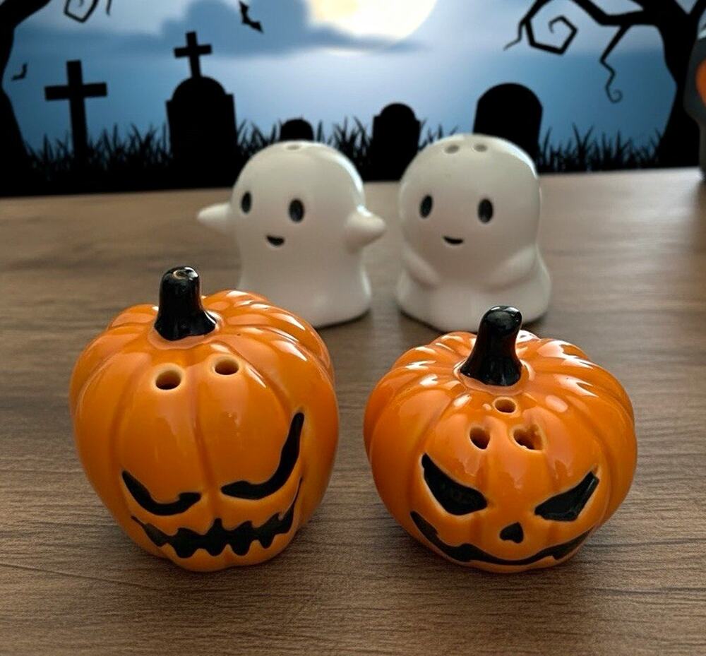 Halloween Ghost & Jack-o'-Lantern Ceramic Salt & Pepper Shaker Set 4 Pcs